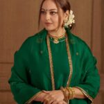 Sonakshi Sinha Instagram - Gajra and green… made me feel like a queen 🫅