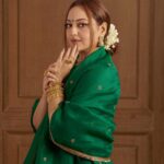 Sonakshi Sinha Instagram - Gajra and green… made me feel like a queen 🫅