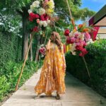 Sonakshi Sinha Instagram - Happy haldi vibes in @arpitamehtaofficial 🧡 #weddingSZN