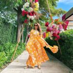 Sonakshi Sinha Instagram - Happy haldi vibes in @arpitamehtaofficial 🧡 #weddingSZN