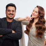Sonakshi Sinha Instagram - Melting caramel ✨ Thank you @dhruv.abichandani and @lorealpro_education_india for this fabulous hair color makeover! Just love it🤍 #Inoaldindia #LorealProindia #LorealProfindia #Inoahaircolor #haircolor @lorealpro #Inoa #InoalD #InoalDindia #FutureOfHairDesign