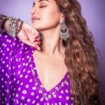 Sonakshi Sinha Instagram - Cant stop smiling with all the 💜 coming in for #TilasmiBahein… grateful 🙏🏼 #Heeramandi #HeeramandiOnNetflix