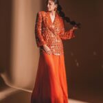 Sonakshi Sinha Instagram - Orange you glad to know that #HeeraMandi is releasing on 1st May on @netflix_in ?!? Tudum 🎶