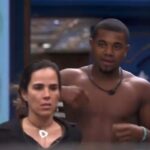Sonia Abrão Instagram - BBB24 TRETA FEIA NA CASA! DAVI E ALANE ENFRENTARAM WANESSA E YASMIN! NÃO DEITARAM PARA AS CAMAROTES! 💪💪💪💪DUAS VTZEIRAS! YASMIM QUEBROU AS REGRAS DA CASA DE PROPÓSITO E WANESSA APOIOU! DEPOIS, APELOU MAIS AINDA E FOI CHORAR NO BANHEIRO!!! Chora, bonequinhaaaaa!!! Por favor, Brothers, que sejam as próximas a irem direto pro paredão!!! Quem não aguenta mais não são elas, sou eu!!! 😡😡😡 Só o que me consola é ter a certeza que o público vai botar as duas pra correr!!! E não vou perder esses momentos por nada! Vem logo eliminação! Só vem! 😎 #SoniaAbrao #ATardeESua #CALONE #DBIPro