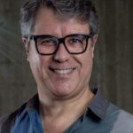 Sonia Abrão Instagram - Mais um colega que se vai! 😞 Tony Goes, especialista em cobertura de TV, na Folha, é o luto que toma conta do coração da gente hj! A última vez que batemos um longo papo foi na festa dos 60 anos do Programa Silvio Santos, no SBT, que daria até um livro sobre o mundo da televisão. Acho que Deus deu pra gente esse tempão de conversa, pq sabia que não teríamos um outro encontro! Siga na paz, Tony! 🕊️🙏💔
