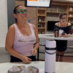 Sonia Abrão Instagram - A TARDE É SUA: CAFEZINHO EM RITMO DE CARNAVAL! ☕️☕️☕️ NÉ, CÍCERA? 😃🎊🎊🎊🎊 #SoniaAbrao #ATardeESua #CALONE #DBIPro