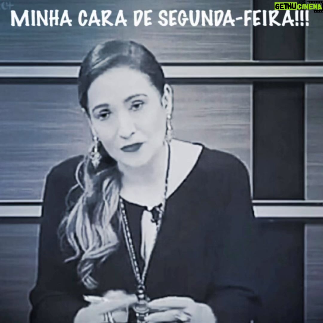 Sonia Abrão Instagram - Ah, segundona! Vem me buscar, pq tá duro de ir, viu? Vou tomar um balde de café pra pegar no tranco! 😂☕️☕️☕️☕️☕️ Bora lá trabalhar!!! Xô, preguiça! 💪🤗🥰 Bom dia! 🙏❤️🍀