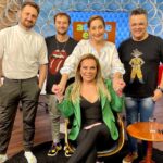 Sonia Abrão Instagram - O ENTREVISTÃO DE HOJE É COM CHRISTINA ROCHA, amiga querida e apresentadora do novo programa dos finais de tarde do SBT, que vem aí em fevereiro, com muito jornalismo e uma pegada policial! No A TARDE É SUA/ESPECIAL de férias, ela fala de sua trajetória na TV, sempre em programas de grande popularidade, a começar pelo lendário O POVO NA TV, passando pelo ALÔ, CHRISTINA!, AQUI AGORA até CASOS DE FAMÍLIA, que comandou por 14 anos! Ela tbm fala de mulher pra mulher, amores, crises, etarismo e até como consegue se reinventar na carreira e na vida! Cola no sofá, gente, pq o papo tá bom demais! Né, @gabperline, @alessandrolobianco e @vladimiralves? ÀS 15:00 h, na REDE TV! 📺😍👏👏👏 #SoniaAbrao #ATardeESua #CALONE #DBIPro