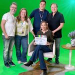 Sonia Abrão Instagram - Luzes, câmera, ação: com a equipe de gravação do documentário sobre CHRISTINA ROCHA, no SBT. Adorei! ❤️Aguardem!