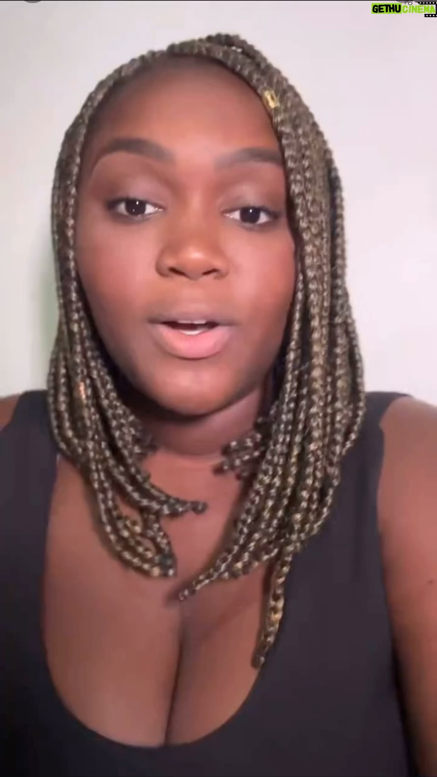 Sonia Abrão Instagram - RAQUELE DIZ QUE NÃO FOI CONVIDADA PARA O DOMINGÃO DO HUCK! A ex-BBB24 respondeu à pergunta do público que não quer calar: por que ela não foi entrevistada hoje no programa, já que todos os eliminados têm passado por lá? A resposta foi simples assim, não teve convite! Tipo da coisa que não faz sentido e pegou muito mal! Injusto ela ter perdido uma janela da fama como essa, quando outros do reality tiveram a chance! Ainda dá tempo de consertar o erro: basta levar RAQUELE com quem for eliminado na próxima terça e fazer um bate-papo em dose dupla sobre o BBB! Os telespectadores, com certeza, vão gostar! Fica aqui o protesto e a dica! 👍🤗