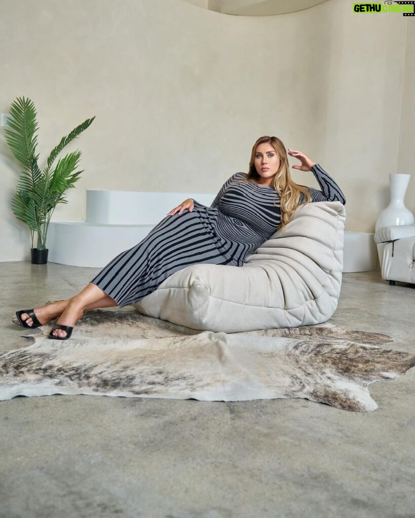 Sophie Hall Instagram - 🪙 @fashionnovacurve Transform You Maxi Dress - Grey/combo - XL