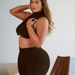 Sophie Hall Instagram – Fav 1-6? 🤎 @fashionnovacurve