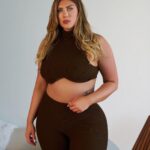 Sophie Hall Instagram – Fav 1-6? 🤎 @fashionnovacurve