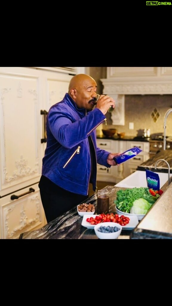 Steve Harvey Instagram - Let’s not over complicate this folks…. Our Vitality Daily Greens not only make you feel good, but they taste good too. That’s a win/win situation! 🏆 What’s your favorite L’Evate You Vitality Daily Greens flavor? Chocolate🍫 Or Tart Cherry 🍒 Drop your answers below 👇 #LevateYou #LevateYourHealth #UpYourGreens