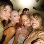 Suki Waterhouse Instagram - the girls showed up and out for miss tory #toryburchss24 @toryburch