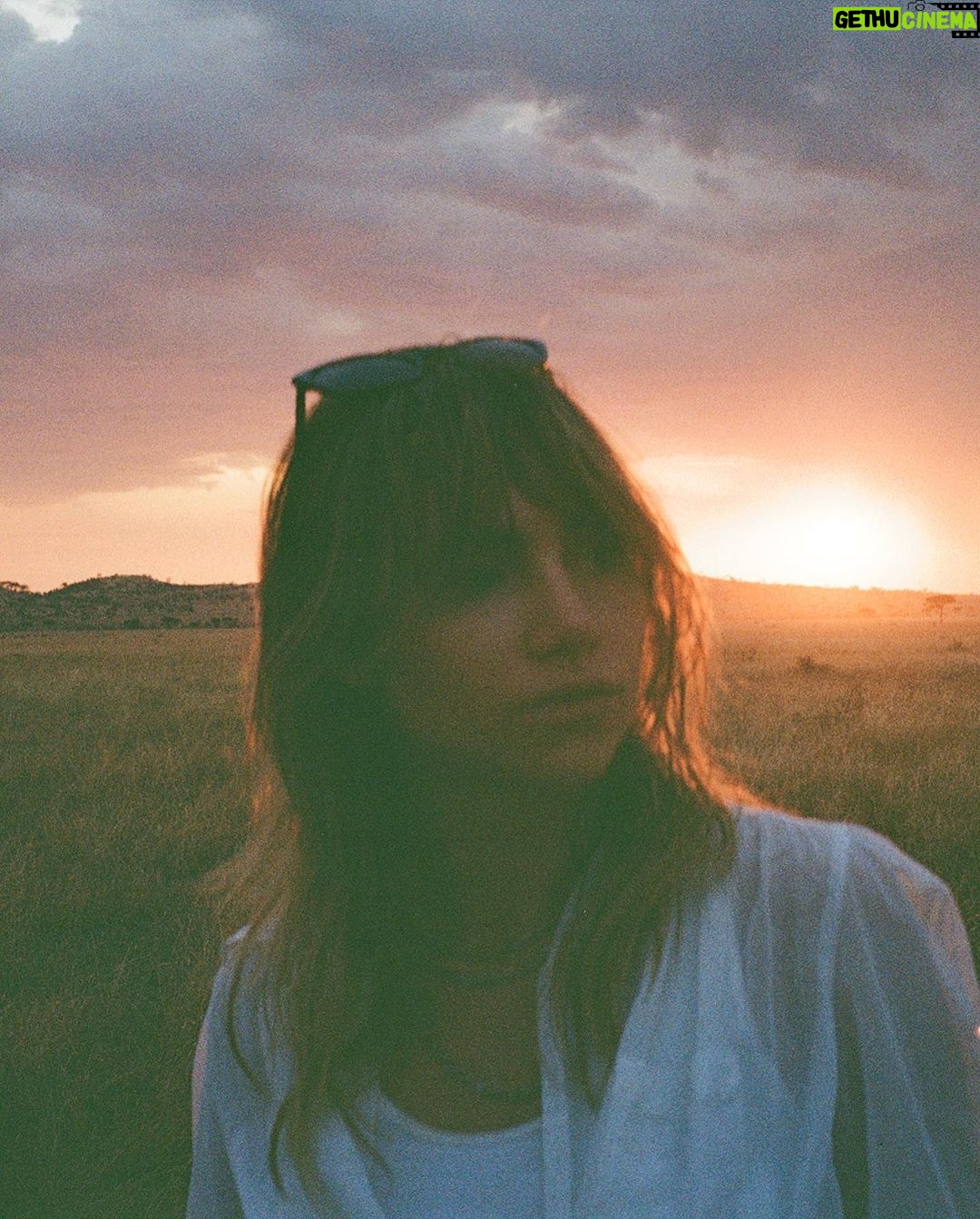 Suki Waterhouse Instagram - Serengeti ❤️