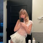 Suki Waterhouse Instagram -