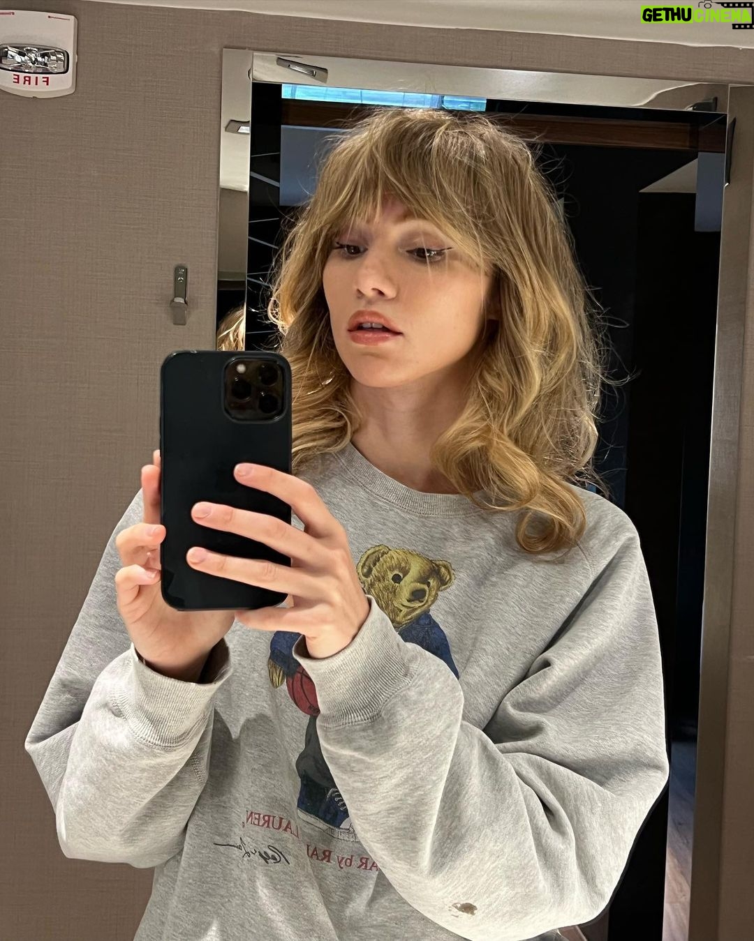 Suki Waterhouse Instagram - Thank you so much @shakykneesfest for having me come back to play in Atlanta! 2 years ago I played Shaky & it was one of my first ever shows. So happy to come back and play on the 1st anniversary of I Can’t Let Go ♥️ 🎉 Shaky Knees Festival
