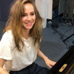 Suki Waterhouse Instagram - one of the most amazing things about playing Karen was the huge challenge we all head to learn our instruments. @evanvidar was in charge of taking me from nursery rhymes to Bach in a short space of time! always incredibly grateful for the incredible patience of our teachers and @primevideo @hellosunshine for the huge amounts of work that went into getting us ready 🎸