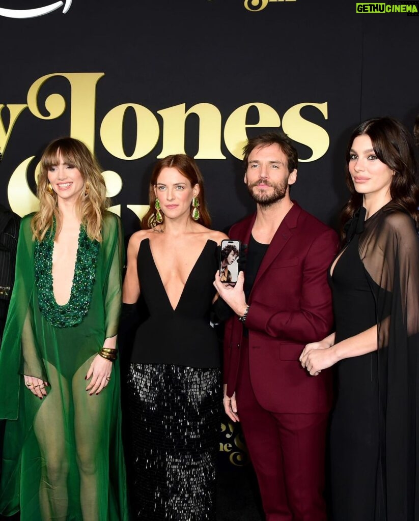 Suki Waterhouse Instagram - So proud of our show and everyone that worked so tirelessly the last three years to make it happen. Last night we got to celebrate everyone at a beautiful premiere for @daisyjonesandthesix ❤️