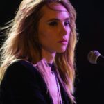 Suki Waterhouse Instagram - warning - final episodes with mother and father might break you like they did me