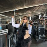 Suki Waterhouse Instagram - gracias Argentina for the best time ever ❤️❤️❤️@lollapaloozaar photos by @sofiamalamute