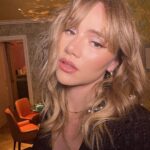 Suki Waterhouse Instagram -