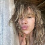 Suki Waterhouse Instagram -