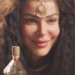 Suzan Negm ElDein Instagram - #ألينار : الأنوثة..نعمة بتتولد بيها كل بنت.. لكن..مش كل بنت بتعرف تكون أنثى..؟ مين مع ألينار بمعنى الأنوثة ومين لأ؟ . #سوزان_نجم_الدين #الحشاشين #مصر #رمضان_٢٠٢٤