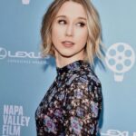 Taissa Farmiga Instagram - 🍇🍂🎞💛 #nvff18