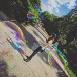 Taissa Farmiga Instagram - 🌬 #repost @corinhardy: Flashback to before we started shooting #TheNunMovie They call her... 'The Bubble Whisperer'
