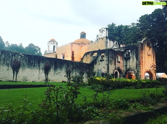 Taissa Farmiga Instagram - Ciudad de México 🇲🇽 Official start for #TheNun movie promotion was perfectly horrific... In complete awe of Mexico, the stunning country and its people. Cannot thank you enough for your welcoming hearts, kindness and generosity 🖤🙏🏼 A 400 year old convent as a backdrop for our junket was utter genius, perfection and just the right amount of sinister. #LaMonja #CDMX #GraciasPorTodo #peacefulspirits Convento Descierto De Los Leones