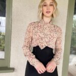 Taissa Farmiga Instagram - Press Junket day for @gildedagehbo 💋 Plus side of virtual is having my little dude by my side. 💄 @emilychengmakeup 💇🏼‍♀️ @brianfisherhair 👠 @lex_onlex