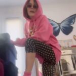 Taryn Manning Instagram - My newest song “drive my car” 🌷🌸🌻 #yhwh @patricktrickymitchem @mamajoy5 on the instruments! Best piano player and drummer I ever had the privilege to work with 🥹