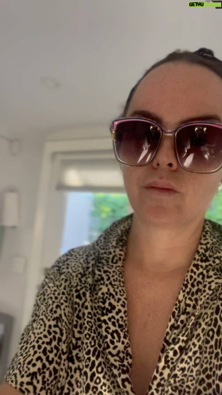 Taryn Manning Instagram - Come see me this weekend at @horrorconla I’ll be there waiting to see your beautiful faces and hugs ❤️ also come to my acting school starting November! So exciting MNTL INC.