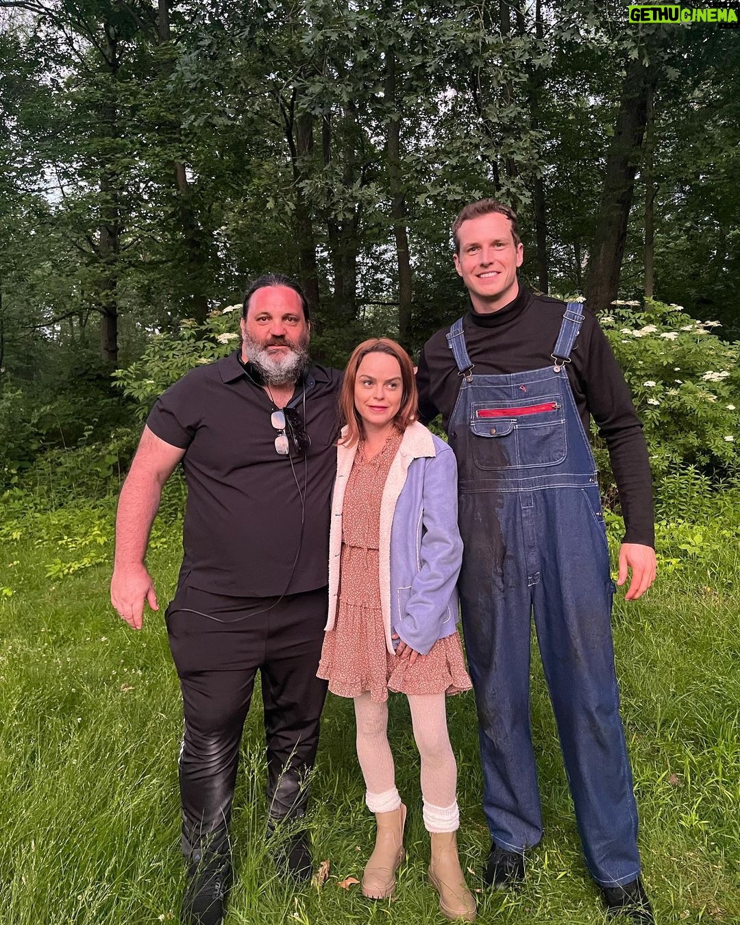 Taryn Manning Instagram - Another amazing movie 🎬 with all these wonderful people 🩷☀️ @antenovakovic4 @picsofship @gaudiosojames @anthonyramosofficial @jk_duh @tyrese @laura_la_barbato and more…😁 upcoming #movie #connecticut #twins #creators #writer #director #actor Elizabeth Park, Hartford CT