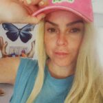 Taryn Manning Instagram – I love weirdos too 👽🩷 #wonderful #day ☀️this goes out to @ameliacarlo Palm Springs, California