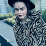 Taryn Manning Instagram - One of the best days of my life 🩵 recorded my new #podcast episode or two looking like Boy George 😍 my podcast is about you teaching me teaching you. No one lost their mind around here. Mistakes don’t define our existence. Open your mind and release that judgement you have on yourself. Everyone is amazing actually even if YOU don’t see it. Hold people in the light. Then you shall be held in the light too. Pictures by my awesome friend 📸@celeste_octavia_lovesexi makeup by 💄 My other awesome friend @micaiahfletcher and my first guest and awesome friend @mattyfay wait till you hear!!! Then one of the greatest humans I ever met @whitneycummings who introduced me to @fatpogarty my HERO!!!! loves it 🌟❤️🥹💗🌟✝️❤️ I can see your whole soul, it’s not my fault. I mostly don’t want to see. I don’t always like what I see. I just came to help. Remember I study people for a living lol #bs #meter