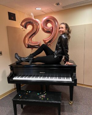 Taylor Tomlinson Instagram - Thanks for all the birthday wishes last week! I turned 29 AND 30 on this tour. 🥹 Can’t believe there are only two cities left. See you this weekend, Nashville!