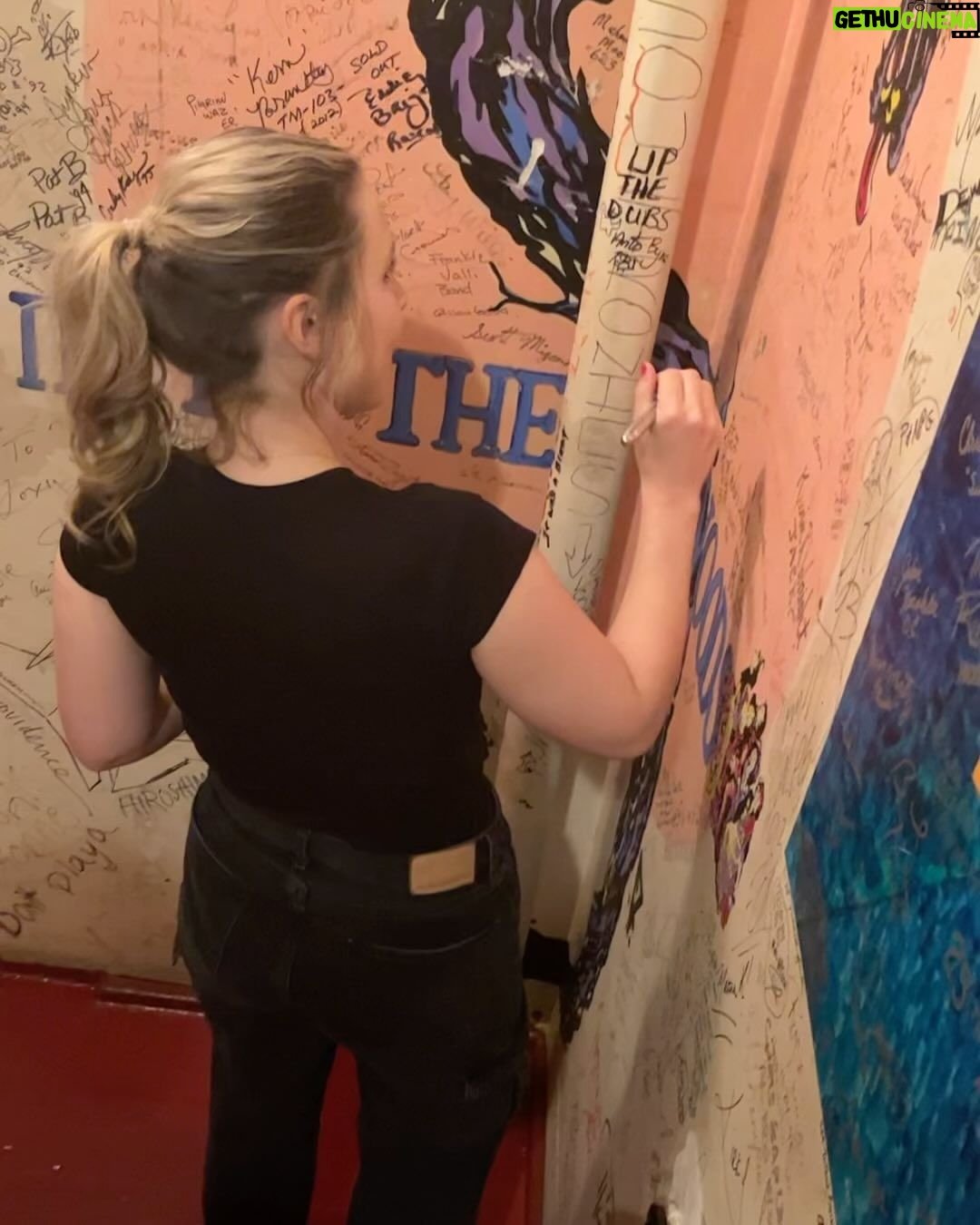 Taylor Tomlinson Instagram - Thanks for coming out this weekend, Cincinnati & Detroit! Spokane & Seattle this weekend, Ft Lauderdale/Tampa/St Petersburg Nov 2-5, Nashville Nov 9-10, Tysons Nov 15-18 and then the Have It All Tour is OVER! Get tix at ttomcomedy.com/shows and go follow @sophbuds ❤️