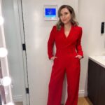 Taylor Tomlinson Instagram - I’m on @colbertlateshow tonight! Stylist: @taraswennen Hair: @rheannewhite Makeup: @jessibutterfield
