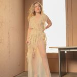 Taylor Tomlinson Instagram - Thank you @vanityfair for letting me play dress up ✨   Interview: Britt Hennemuth @britthennemuth   Photographer: Nick Riley Bentham @nickrileybentham   Stylist: Olivia Weeden @olivianicoleweeden   Hair: Kiki Heitkotter @kikihaircutter   Makeup: Amber Dreadon @amberdmakeup   Nails: Alex Jachno @ajax_jachno