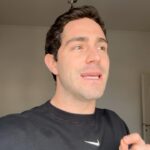 Tommaso Zorzi Instagram - Lo Stato Italiano sta crescendo una generazione di violenti e questo è inaccettabile. Oltre che gravissimo.