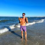 Tommaso Zorzi Instagram - Ho educato due cani meglio di tanti esseri umani che becco in giro