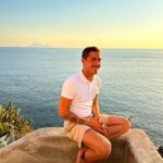 Tommaso Zorzi Instagram - Ho imparato a farci caso, quando sono felice. Ginostra Stromboli