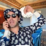 Tommaso Zorzi Instagram - “Amo ti chiamo dopo che sto invocando i miei antenati” @wallapop.it #wallapopitaly #wallapop #wallapoplovers #ad