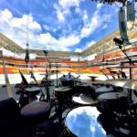 Tommy Lee Instagram - G’day Brizzy!!! See ya soon…. Damn i got great seats for this one! 😂 📷 @elsteevo4drums