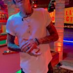 Tommy Lee Instagram – 💥New episode drops today w/ @tommylee ! Subscribe now wherever you get your podcasts 🎧

Link in bio……

#reels #billmaher #tommylee #motleycrue #clubrandompodcast