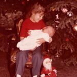 Tori Spelling Instagram - Happy Birthday to this #OLDISH baby bro @randyspelling … - I love you genie, blonde pea, fandill. Always! So proud of you as a human. You have always shone ✨ from within and I’m so happy you are getting your shine on externally now! Well well deserved. Showing that good kind humans always not only prevail but get their just desserts { even if it is gluten free} . If you haven’t listened yet check out my brothers podcast @oldishpod and let him add some positivity to your day. He’s added positivity to my life for 45 years now. #brothersisterlove #happybirtday #libraseason #babybrother