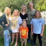 Tori Spelling Instagram - Happy Birthday to this #OLDISH baby bro @randyspelling … - I love you genie, blonde pea, fandill. Always! So proud of you as a human. You have always shone ✨ from within and I’m so happy you are getting your shine on externally now! Well well deserved. Showing that good kind humans always not only prevail but get their just desserts { even if it is gluten free} . If you haven’t listened yet check out my brothers podcast @oldishpod and let him add some positivity to your day. He’s added positivity to my life for 45 years now. #brothersisterlove #happybirtday #libraseason #babybrother